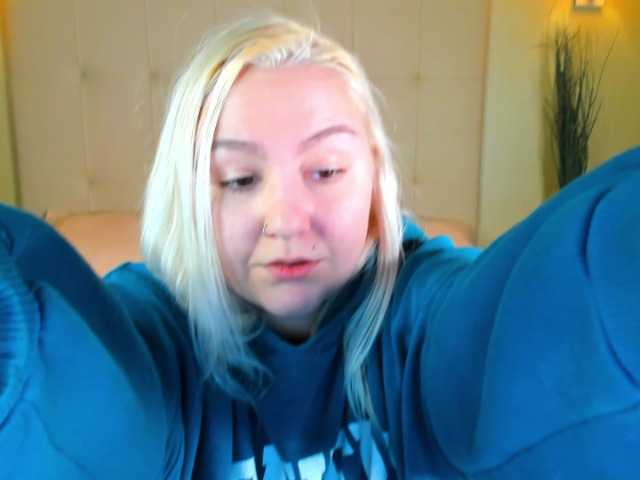 Debbie-Taylor's BongaCams show and profile