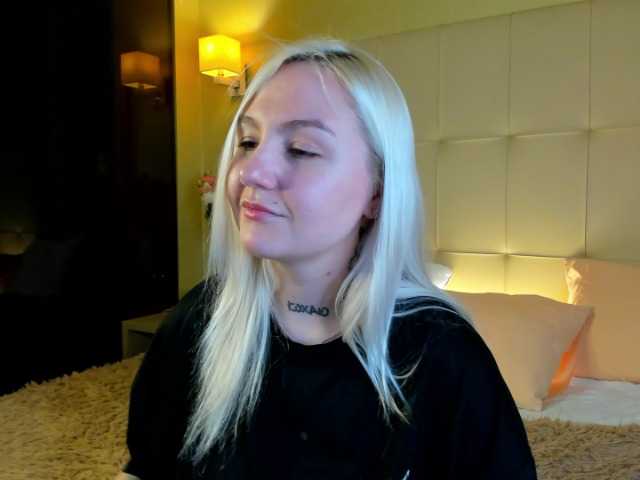 Debbie-Taylor's BongaCams show and profile