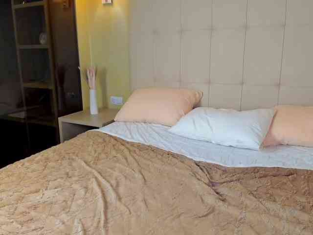 Debbie-Taylor webcam