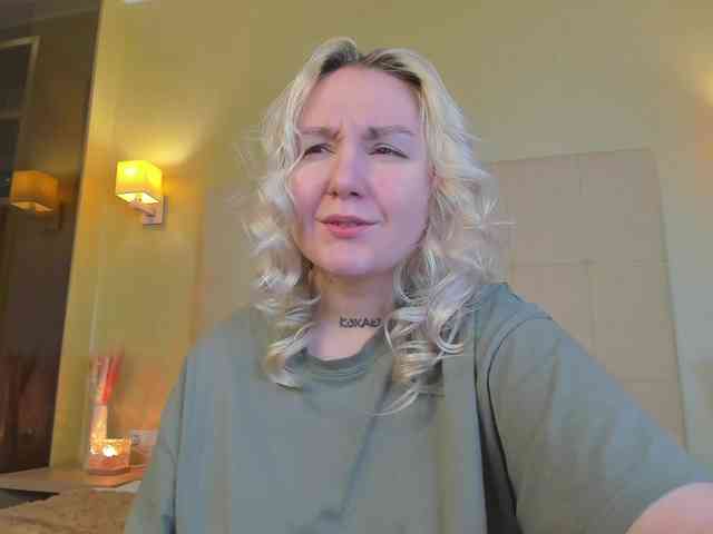 Debbie-Taylor webcam