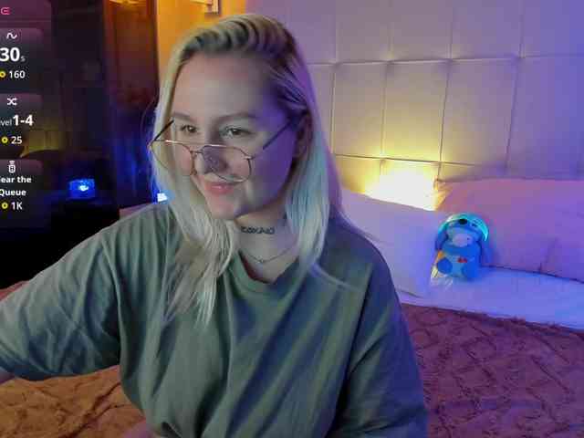 online live sex show Debbie-Taylor