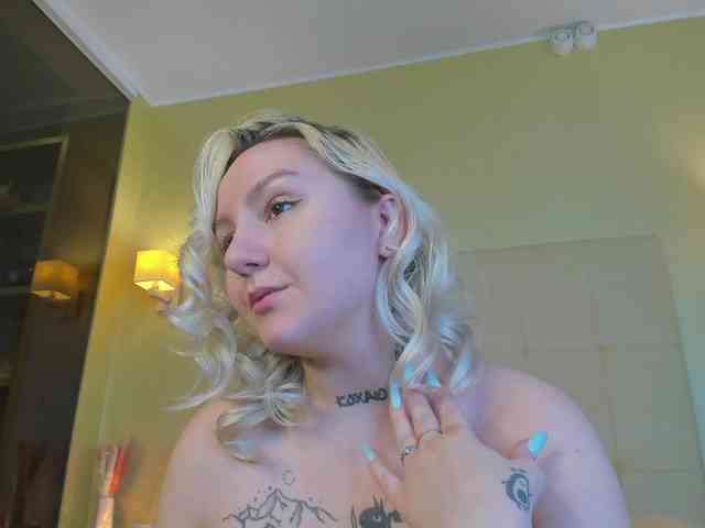 Debbie-Taylor webcam