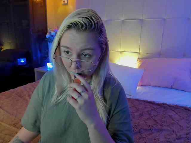 Debbie-Taylor webcam