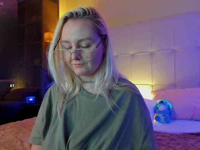 Debbie-Taylor webcam