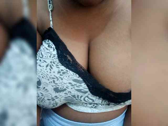 Sweetcherry041 webcam