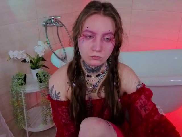 Lappyloo's BongaCams show and profile