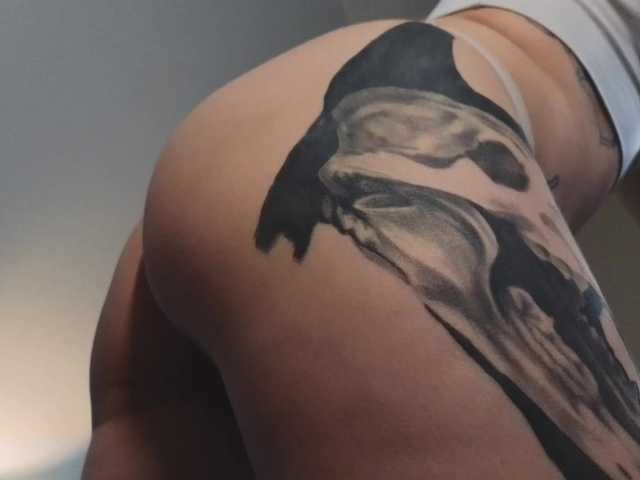 Lappyloo's BongaCams show and profile