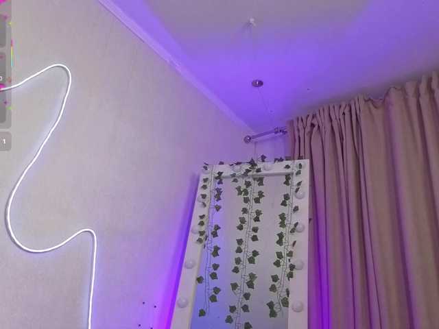 Lappyloo's BongaCams show and profile