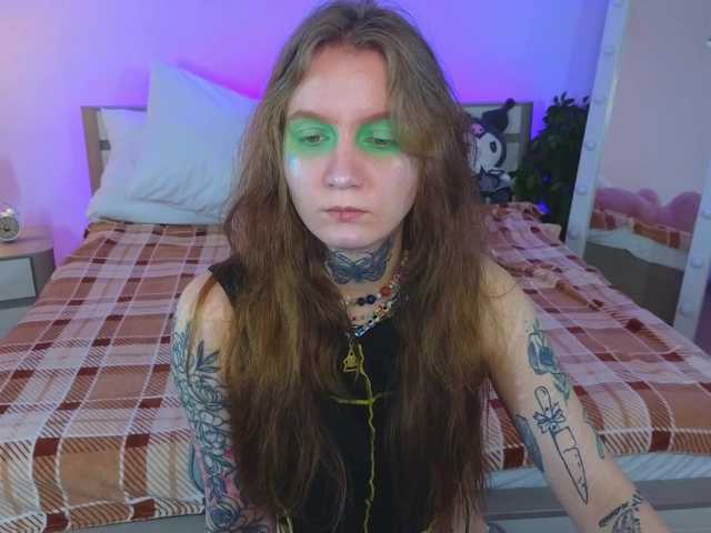 Lappyloo's BongaCams show and profile