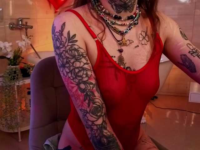 Lappyloo's BongaCams show and profile