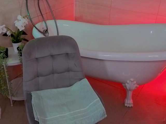 Lappyloo's BongaCams show and profile