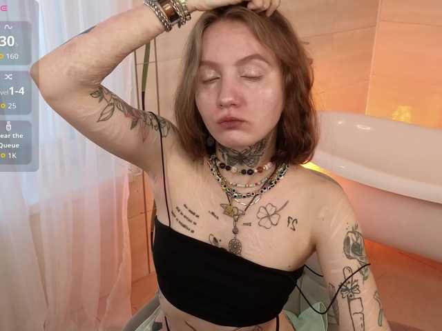 Lappyloo's BongaCams show and profile