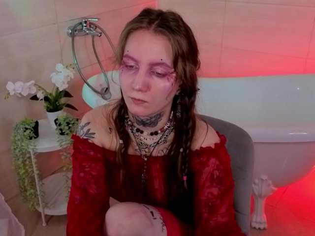 Lappyloo's BongaCams show and profile