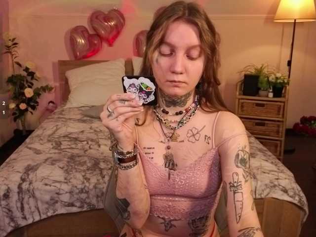 Lappyloo's BongaCams show and profile