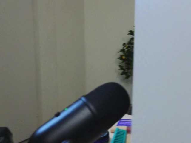 Lappyloo's BongaCams show and profile