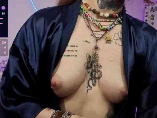 Lappyloo Live Webcam on BongaCams