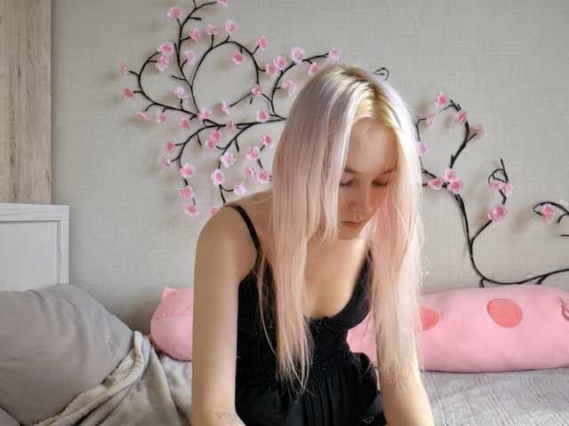 MisaMew's BongaCams show and profile