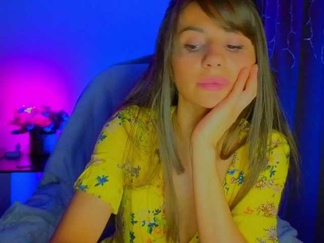 Latika28's BongaCams show and profile