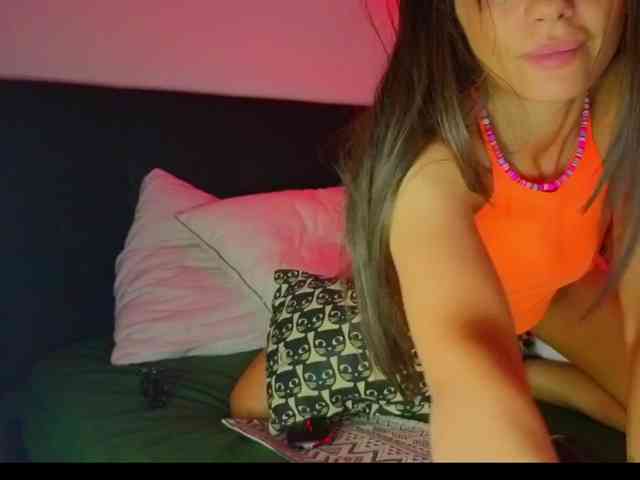 Latika28 webcam