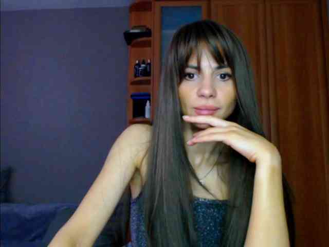 Latika28 webcam
