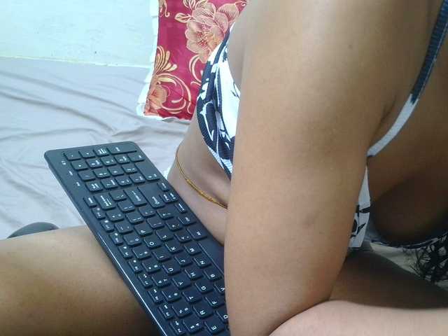 Delicacylicious's BongaCams show and profile