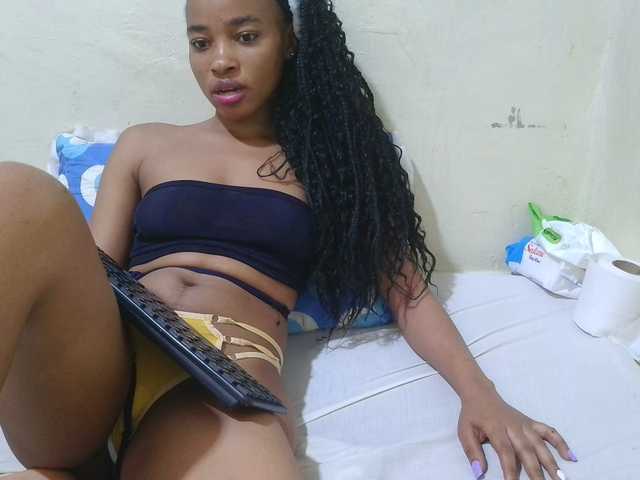 Delicacylicious's BongaCams show and profile