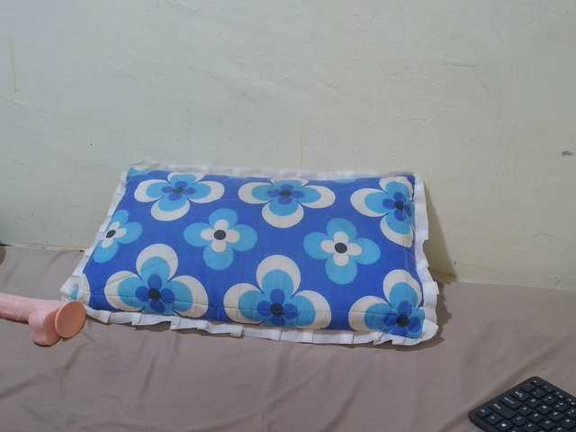 Delicacylicious's BongaCams show and profile