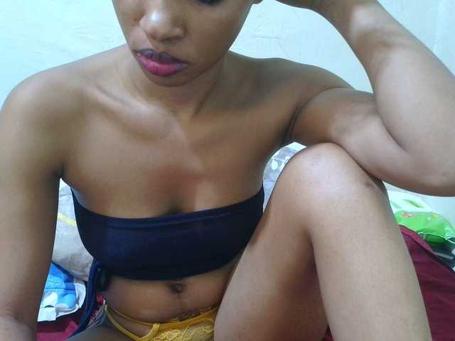 Delicacylicious's BongaCams show and profile