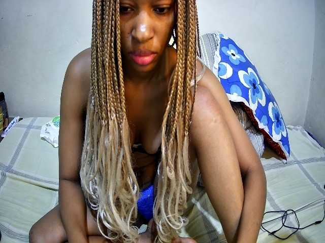 Delicacylicious's BongaCams show and profile