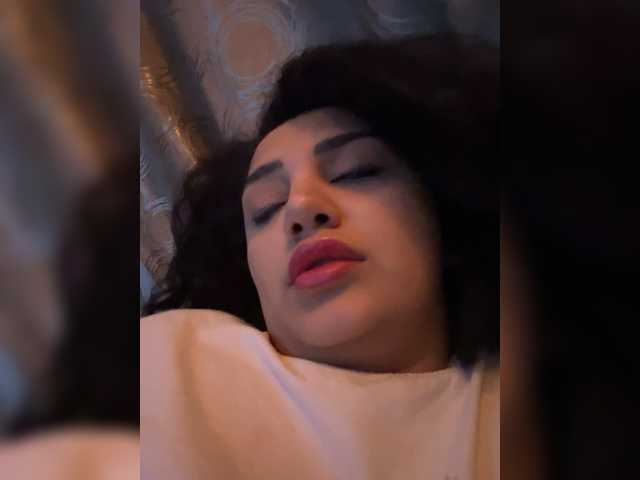 Nari8526's BongaCams show and profile