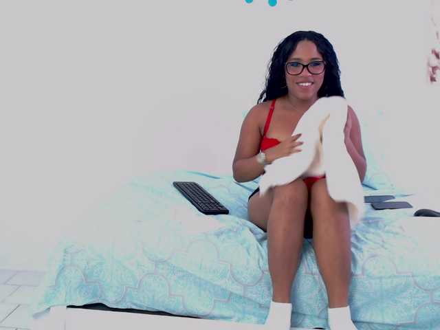 YOULUCYSEXY's BongaCams show and profile