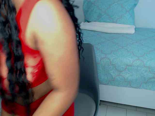 YOULUCYSEXY webcam