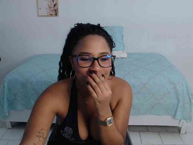 YOULUCYSEXY webcam