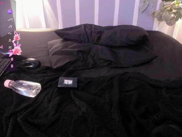 Liilii-ghot's BongaCams show and profile