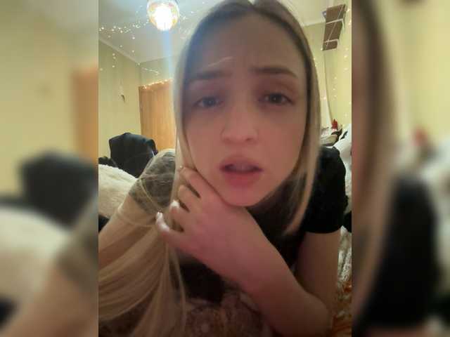 FoxyLina's BongaCams show and profile