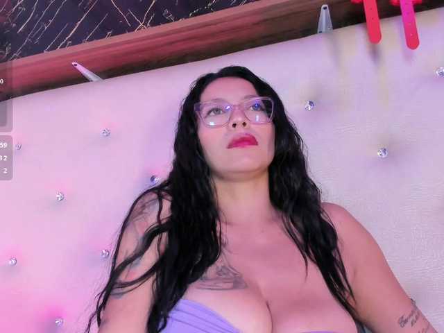 renata-blue's BongaCams show and profile