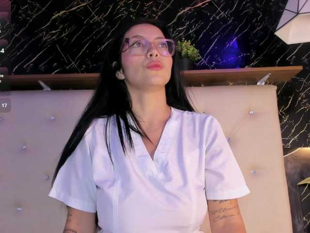 renata-blue's BongaCams show and profile