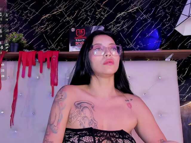 renata-blue's BongaCams show and profile