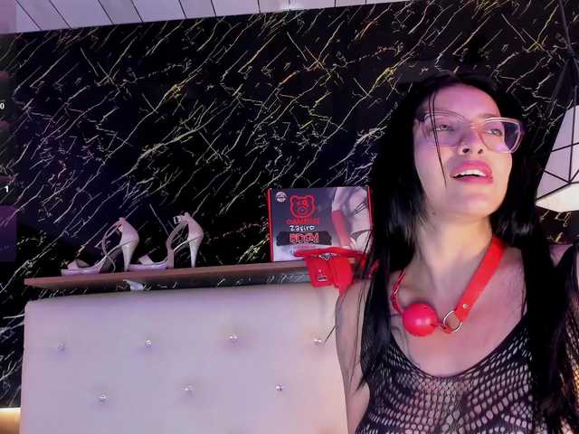 renata-blue's BongaCams show and profile