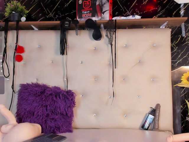 Profile and Statistics for renata-blue on BongaCams