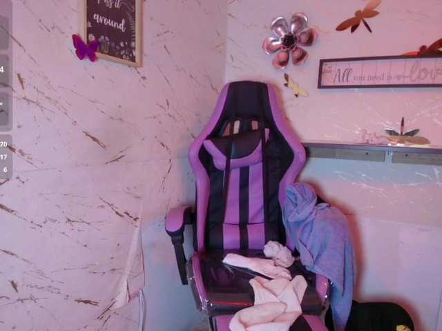 renata-blue's BongaCams show and profile