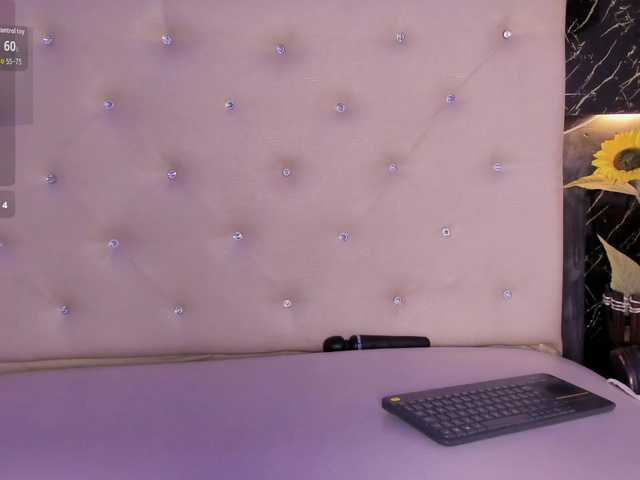 renata-blue's BongaCams show and profile