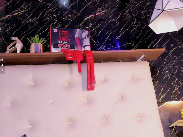 renata-blue's BongaCams show and profile