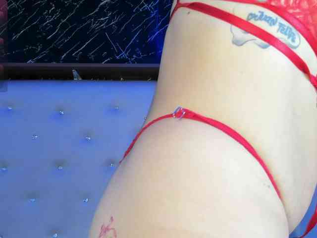 renata-blue Live Webcam on BongaCams