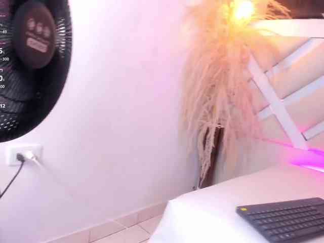 renata-blueric webcam