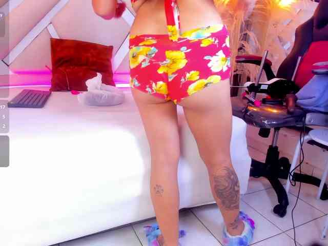 renata-blue Live Webcam on BongaCams