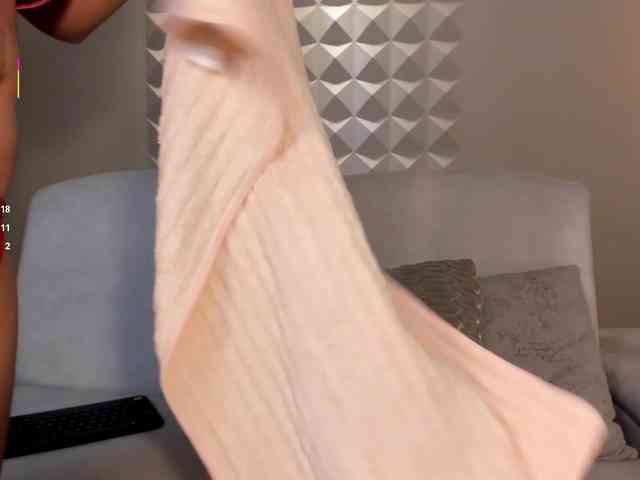 MilaVelvet webcam