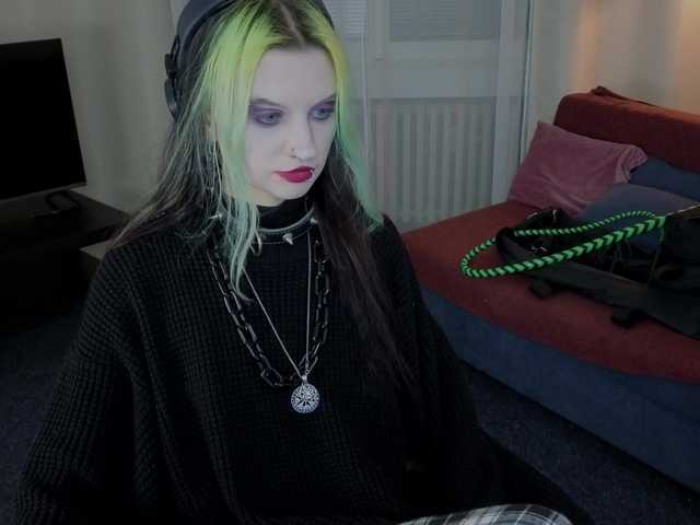 ToxicKittyy's BongaCams show and profile