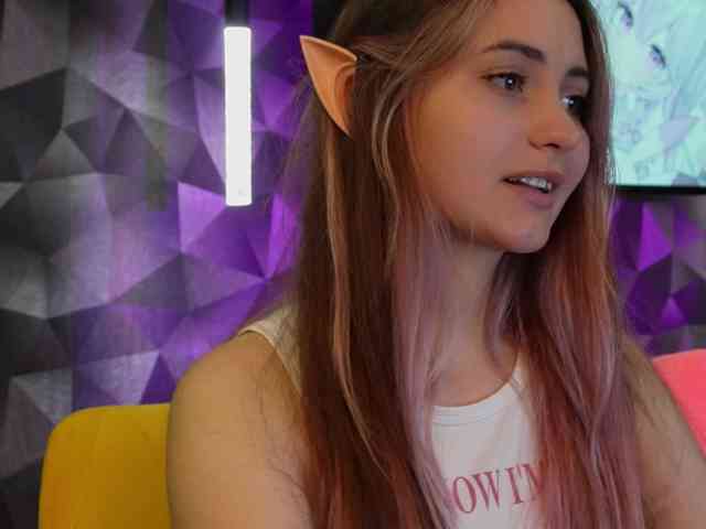 CuteKittyMeow webcam