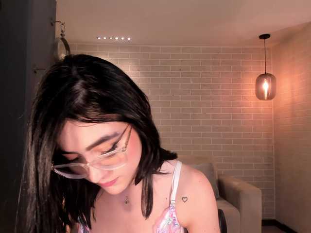 DaliaRose's BongaCams show and profile